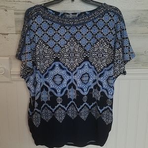 Short sleeve dressy top